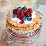 Вкусные баночки с ягодами и 