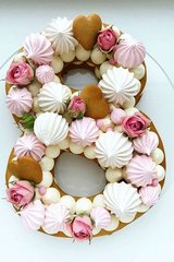 Торт цифра 8