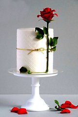 Закажите подарочный торт с цветами от кондитера Ольги Бобылевой