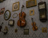 Стены в food & bar Matreshka