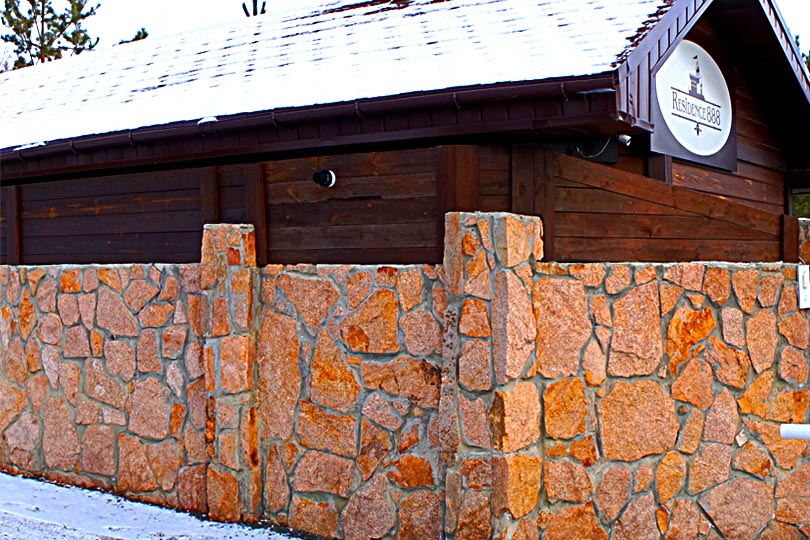 Въезд в спа отель Резиденция 888