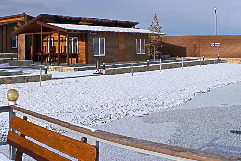 Берег озера парк-отеля Резиденция 888