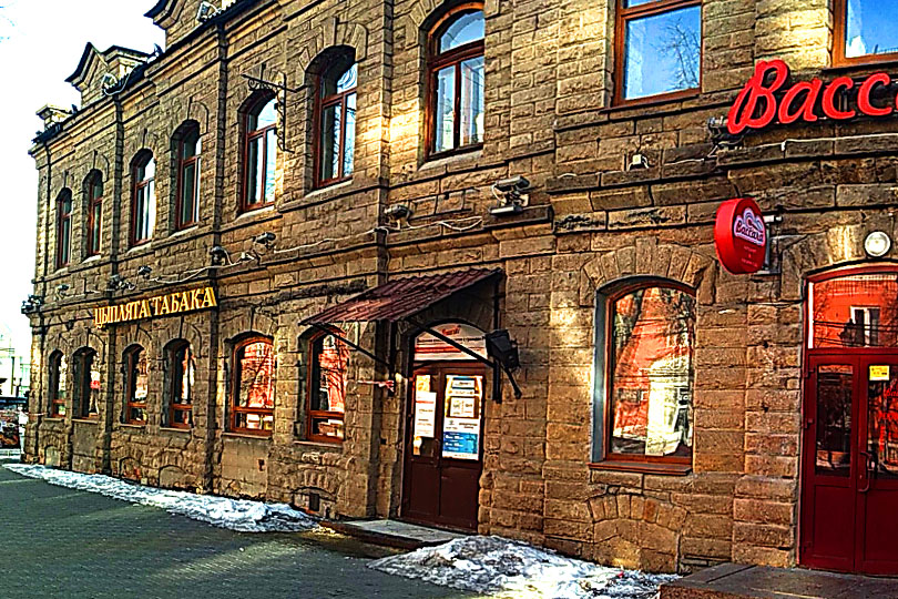 Караоке переехал в другое здание Новое фото на Кировке