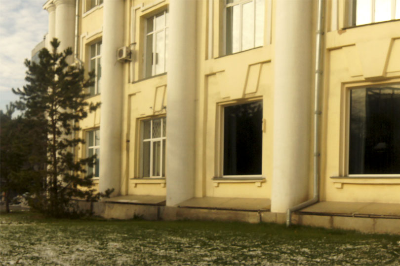 Вход в караоке бар Клокс фото 1