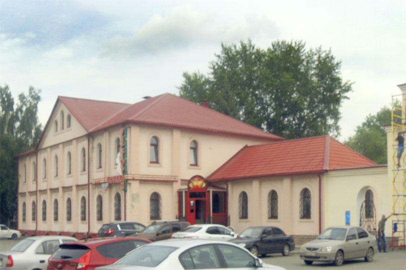 Пиццавиль в Саду Победы ЧТЗ Фото 1