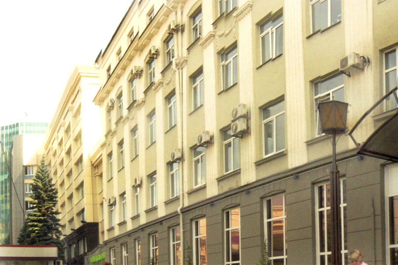 Вход в ресторан Сова Фото 1