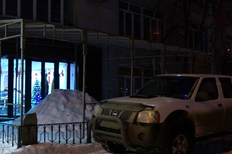 Вход в китайскую столовую у ЮУрГУ